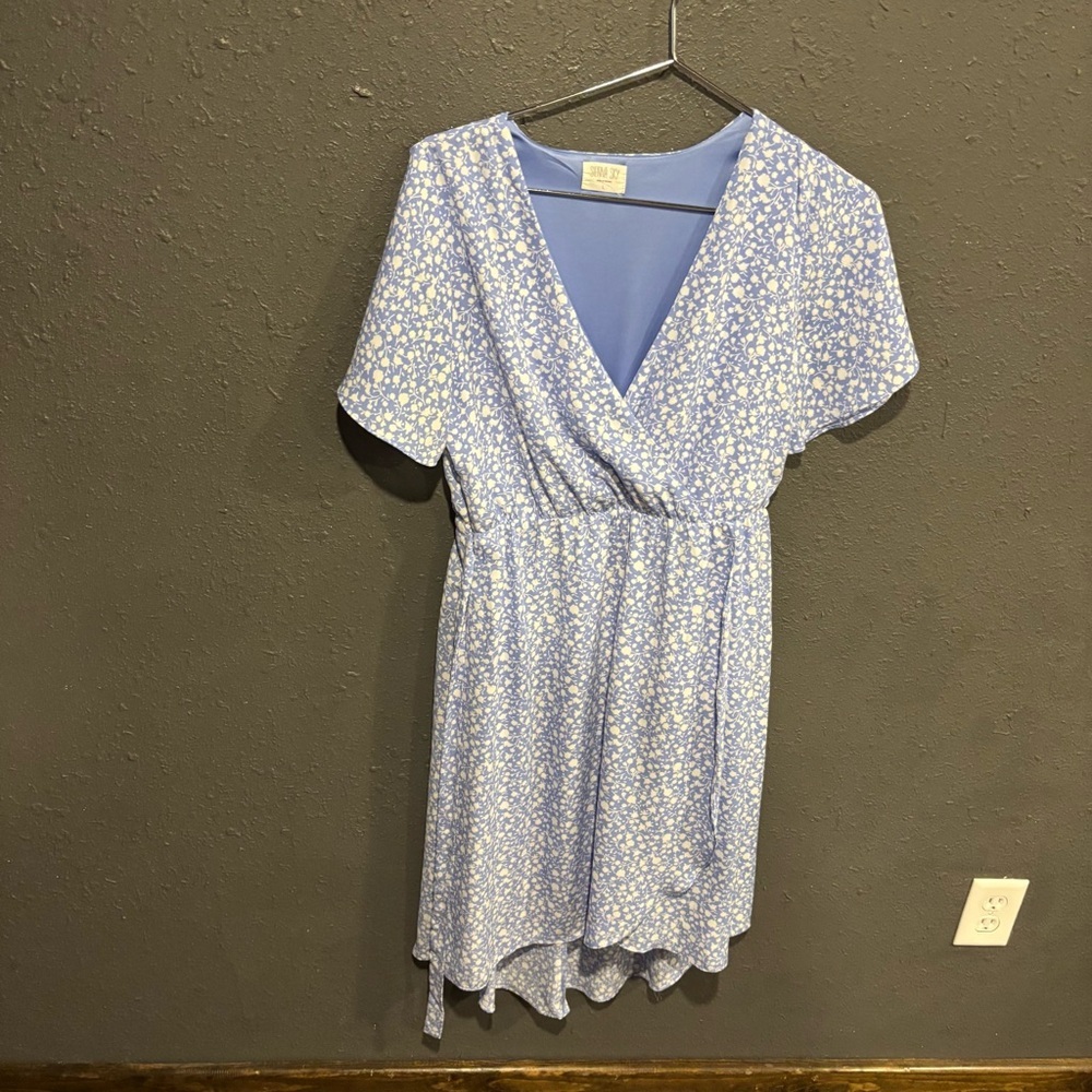 Women’s Sienna Sky Floral Wrap-Front Women’s Dress